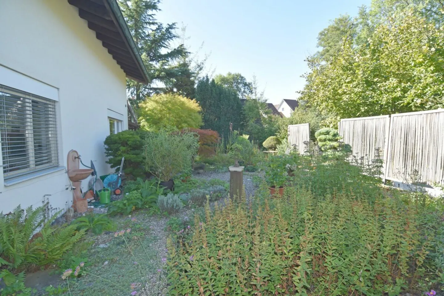 Casa indipendente con giardino idilliaco - Foto 7 di 13