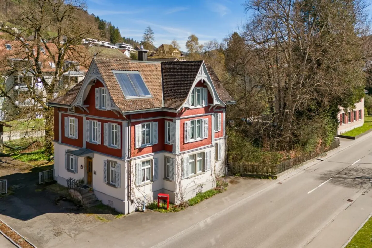 Geschichtsträchtiges Anwesen - Foto 1 von 13