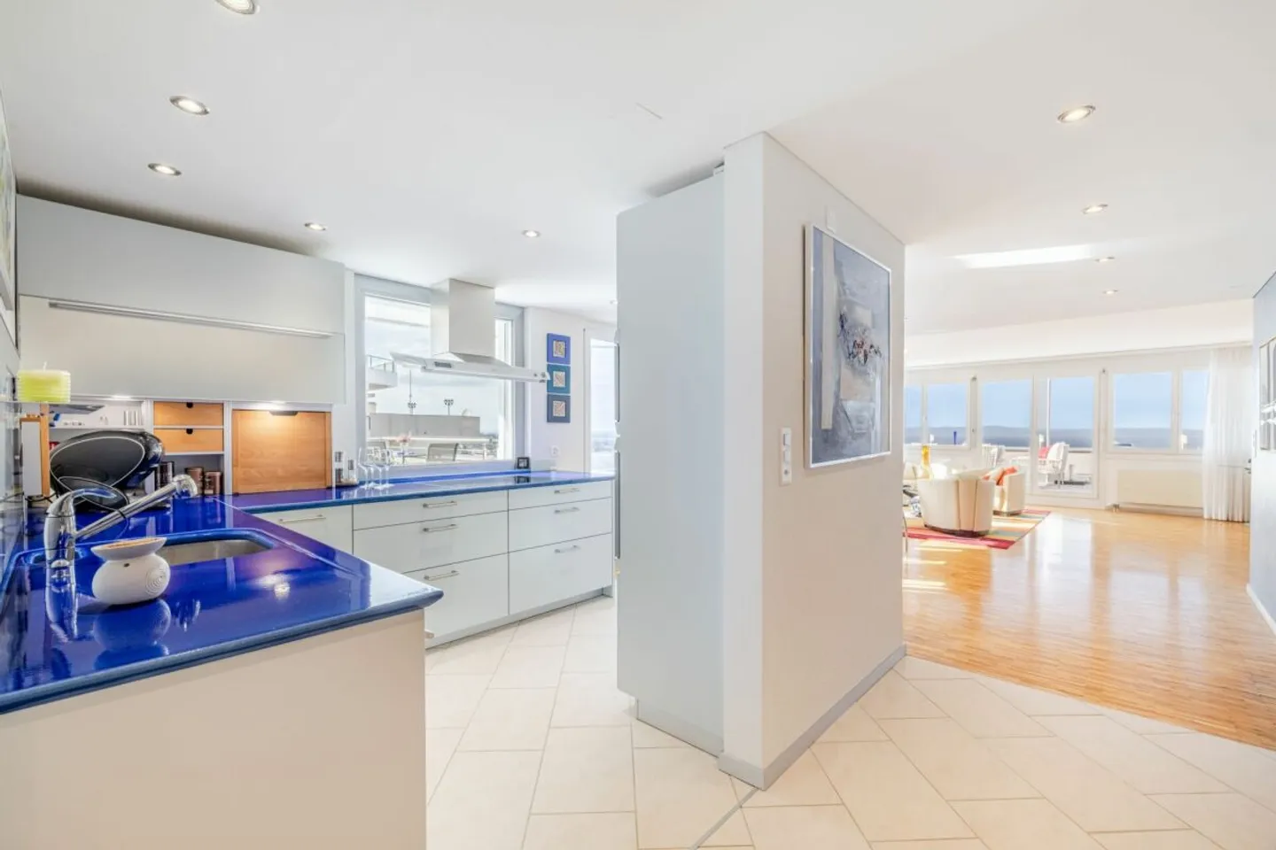 4.5-ZIMMER-TERRASSENRESIDENZ MIT 180°-BODENSEESICHT -  GROSSZÜGIG WOHNEN IN PRIVILEGIERTER HANGLAGE - Foto 7 di 13