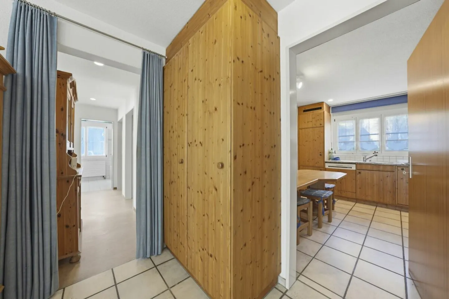 Arrive and feel good - 5.5-room garden apartment with sunny seating area and charm - Photo 5 of 13