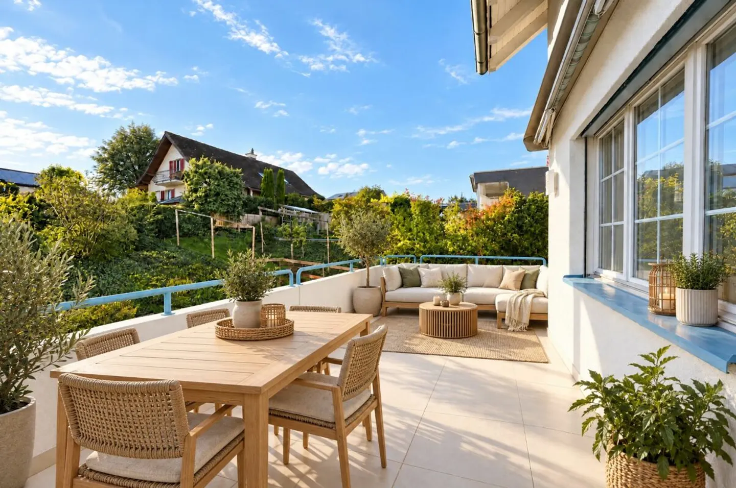 Frisch sanierte 4.5-Zimmer-Wohnung in Mörschwil mit Cheminée, Balkon und zwei Tiefgaragenplätzen - Foto 5 di 11