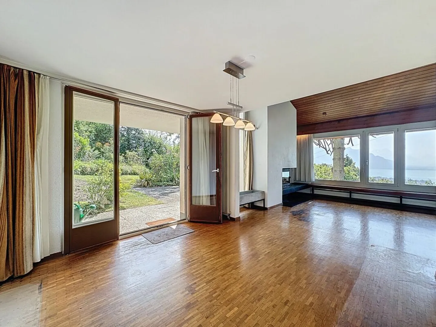 Individual villa to renovate with lake view - Photo 13 of 13