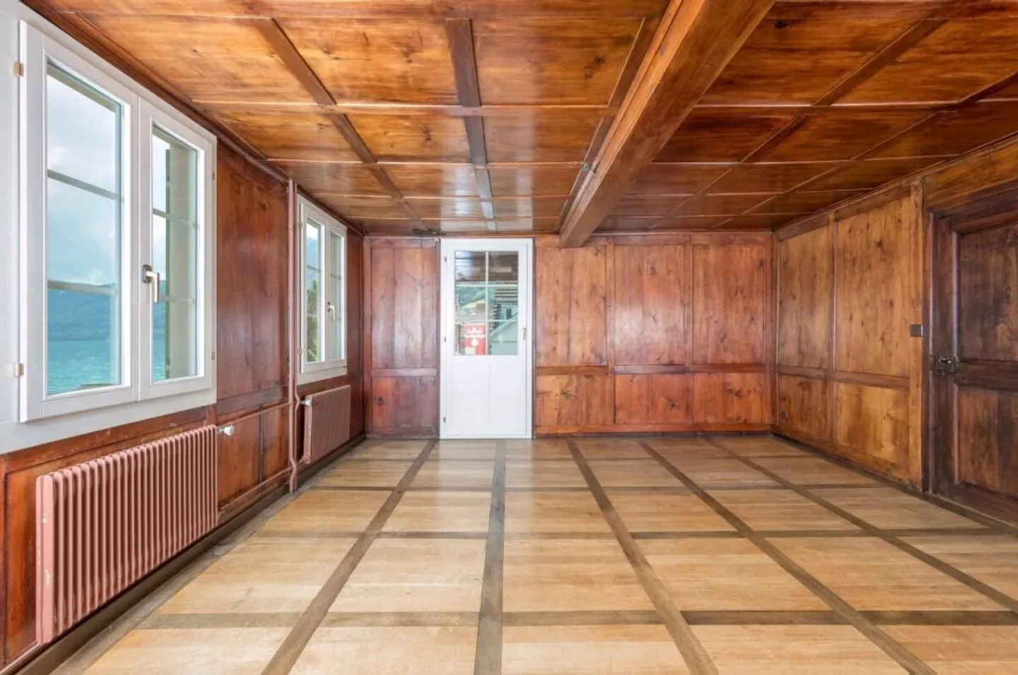 Appartement de 3,5 pièces récemment rénové dans un bâtiment résidentiel historique - Photo 7 sur 12