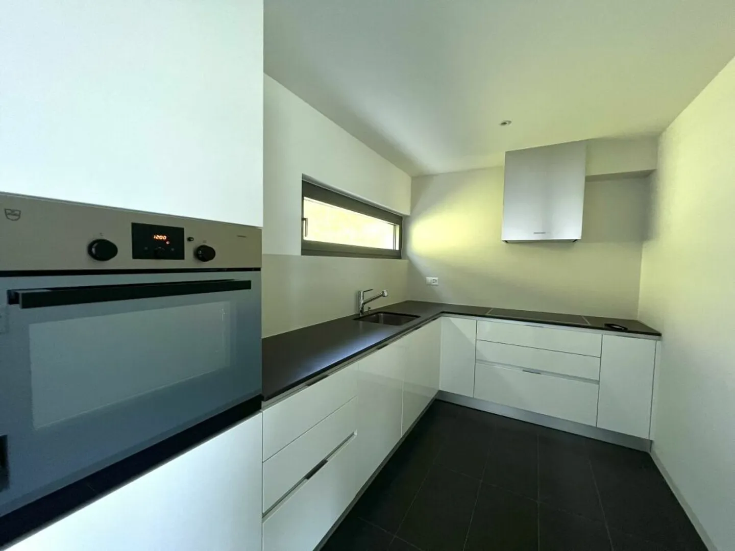 Prächtige 4.5-Zimmer-Wohnung mit zusätzlichem Studio in Contra - Foto 9 von 13