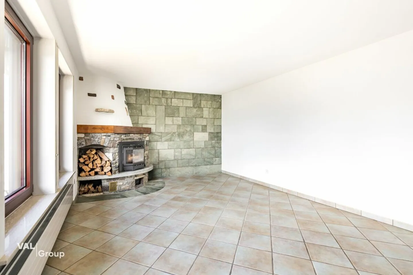Appartamento in affitto esclusivo di 4,5 stanze a Eggerberg - con vista panoramica mozzafiato - Foto 3 di 13