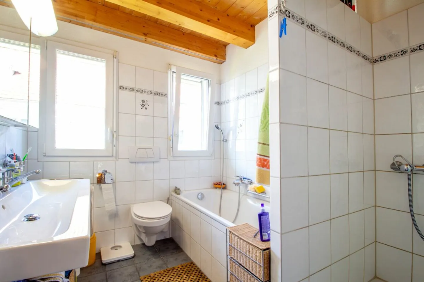 Casa a schiera di 5,5 stanze con grande soffitta utile - Foto 8 di 13