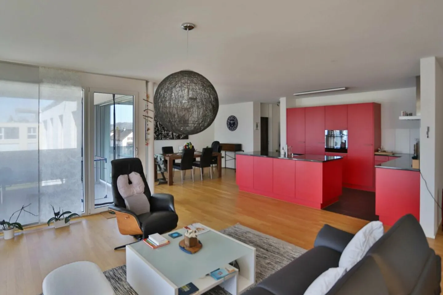 Light, Comfort and Quality of Life - Photo 3 of 8