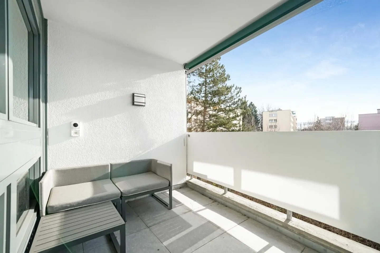 Un gioiello ristrutturato con gusto, pronto ad accoglierti - Foto 5 di 13