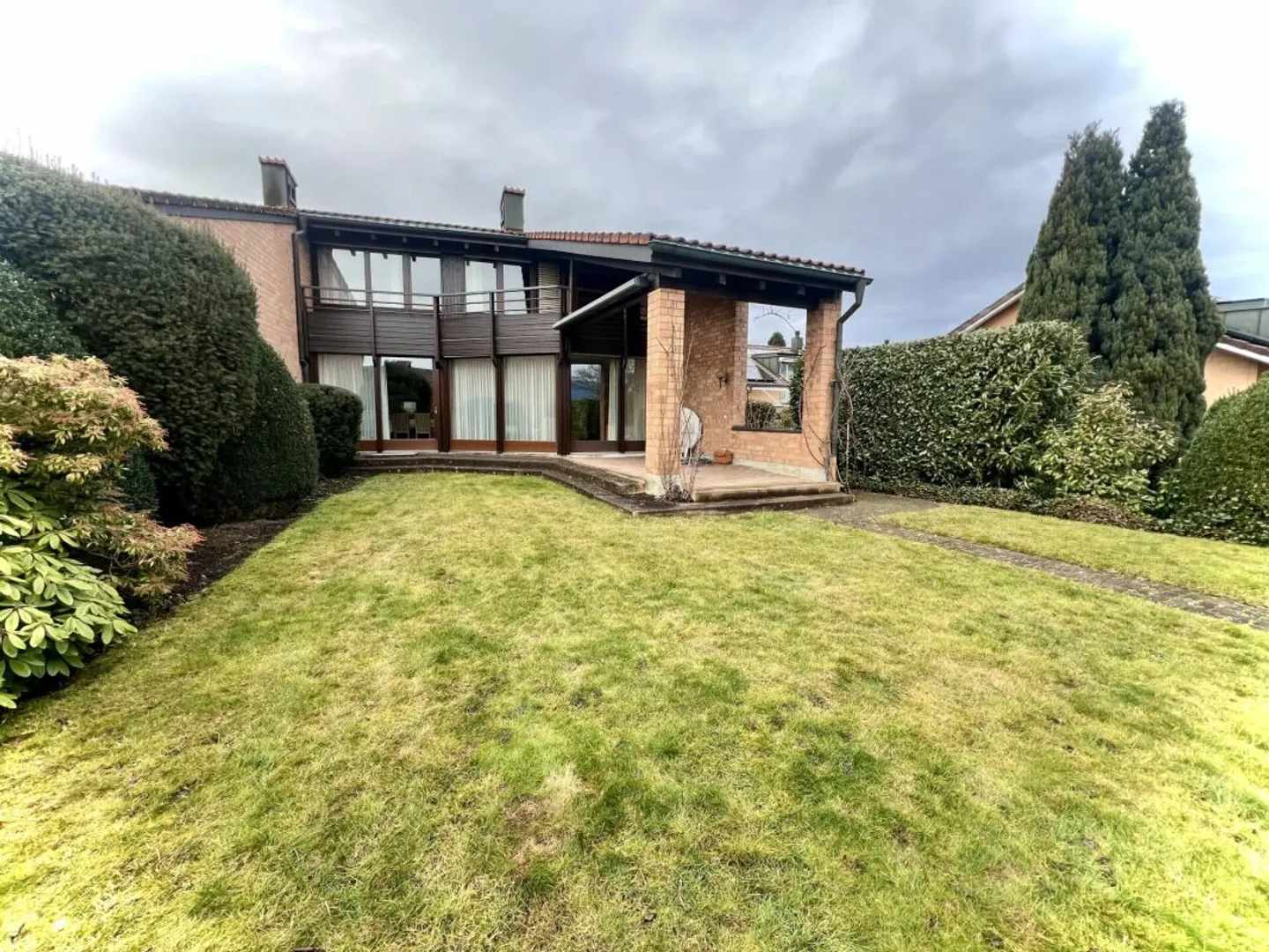 PANORAMA HARMONIE: Casa angolare di 5,5 stanze in posizione privilegiata - Foto 1 di 10