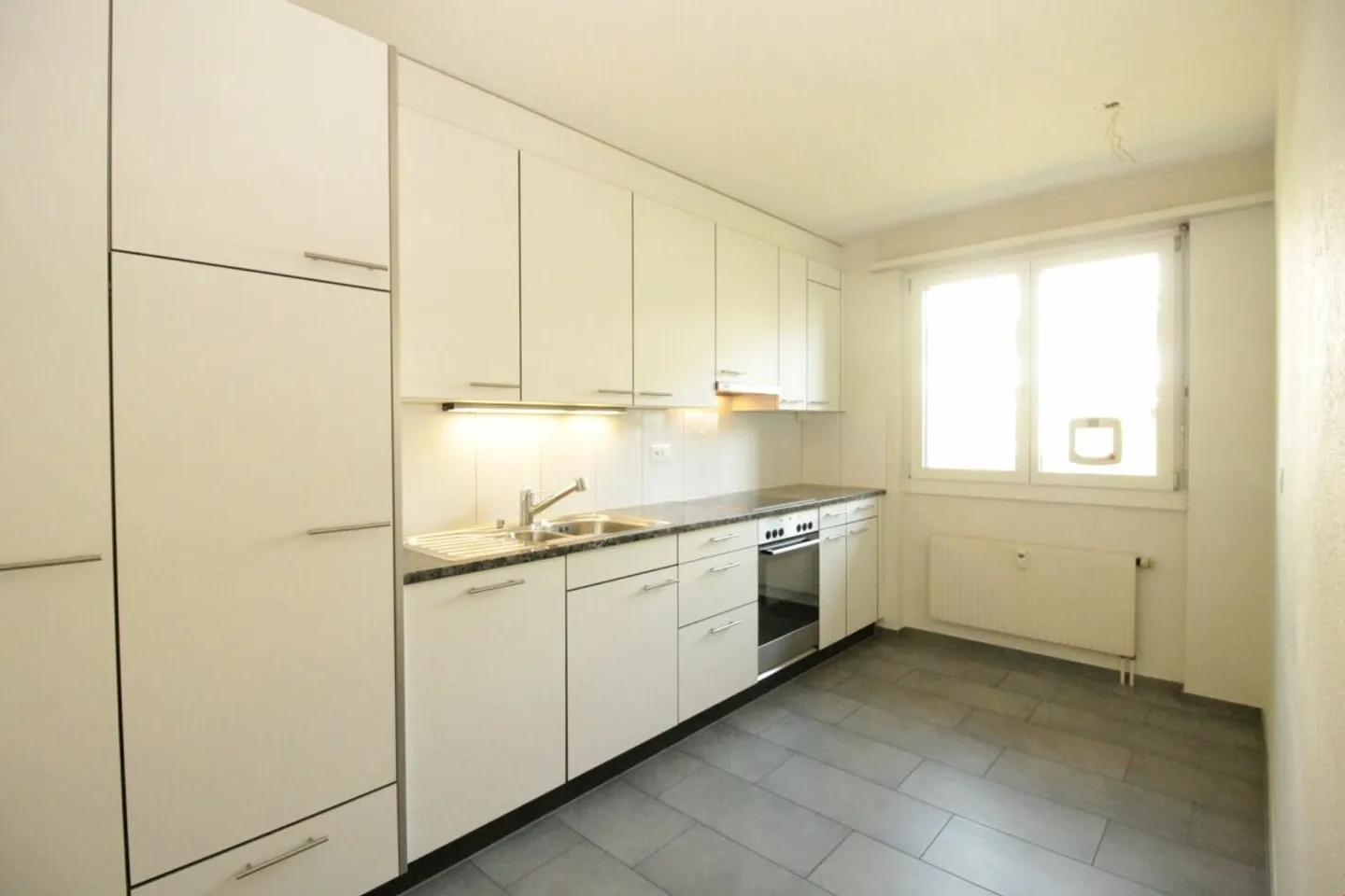 4-Room Maisonette - Photo 2 of 9