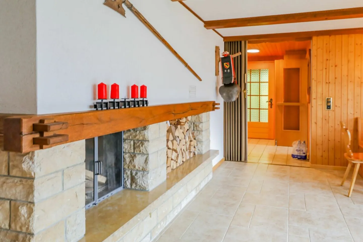 Ampia casa bifamiliare con garage - Foto 2 di 9