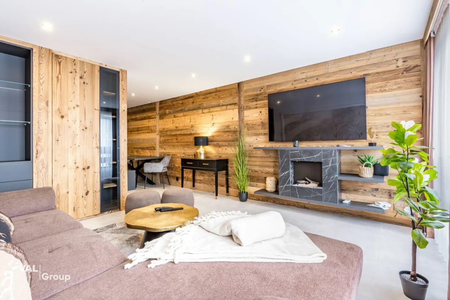 Appartement moderne avec ambiance alpine - Foto 1 di 13