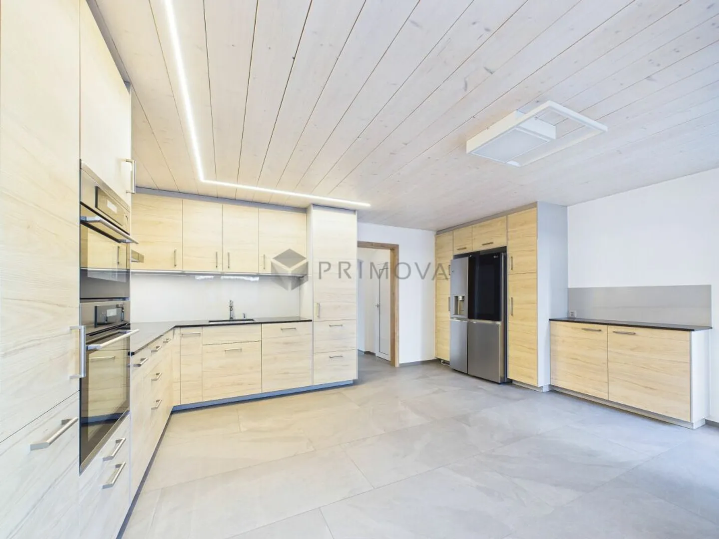 Living redefined - stylish, energy-efficient and with single-family house character - Photo 4 of 13