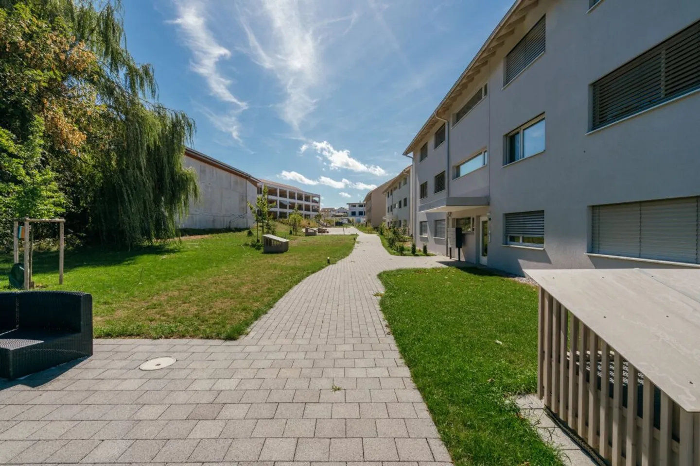 Incantevole appartamento con giardino di 2.5 locali con vista idilliaca sul verde - Foto 11 di 13