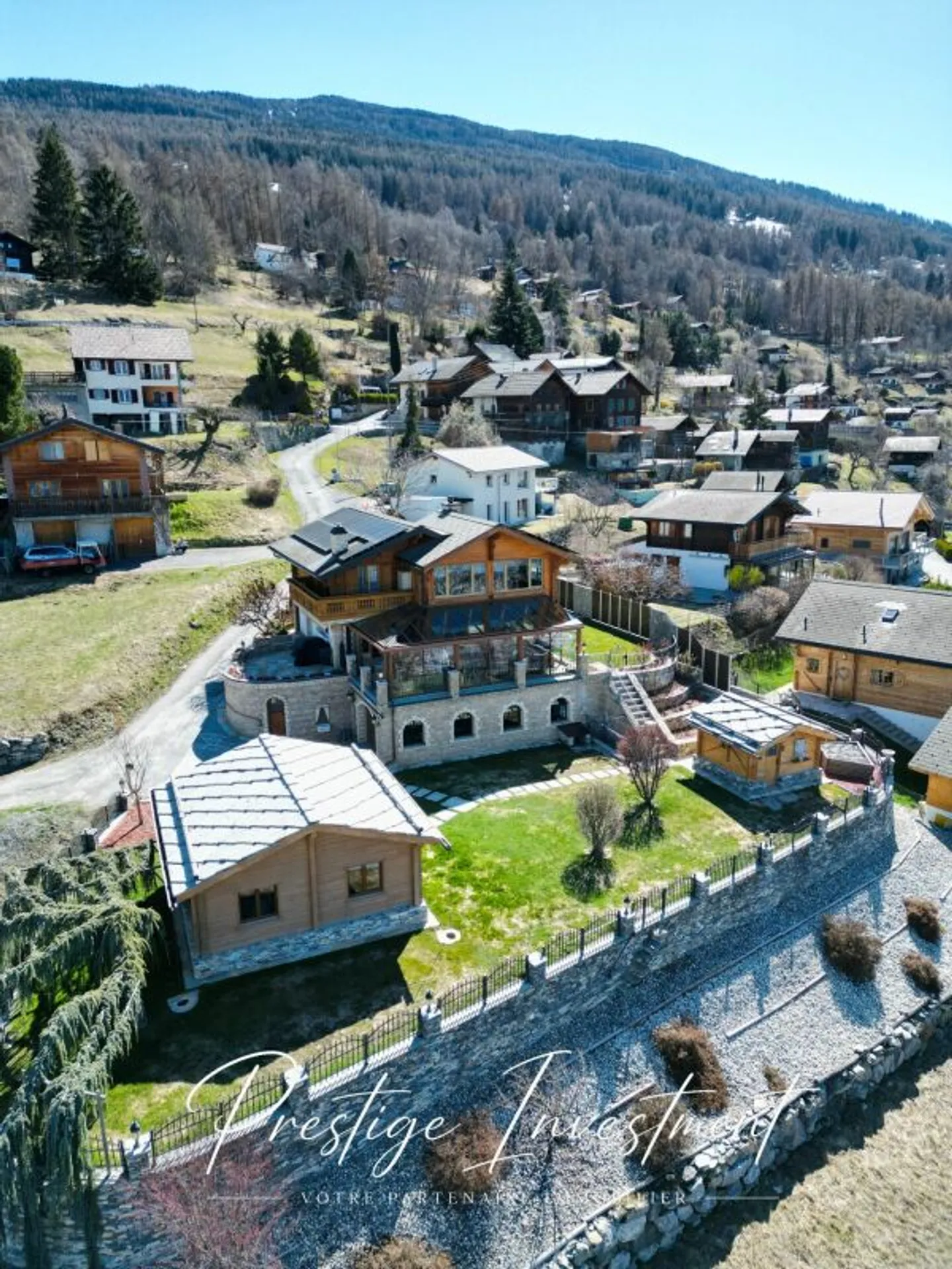 GERÄUMIGES CHALET MIT 5,5 ZIMMERN, LES AGETTES (4 VALLEYS) - Foto 2 von 6