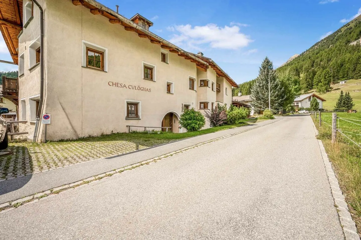 Chesa Culögnas - Bever GR - Photo 1 of 13