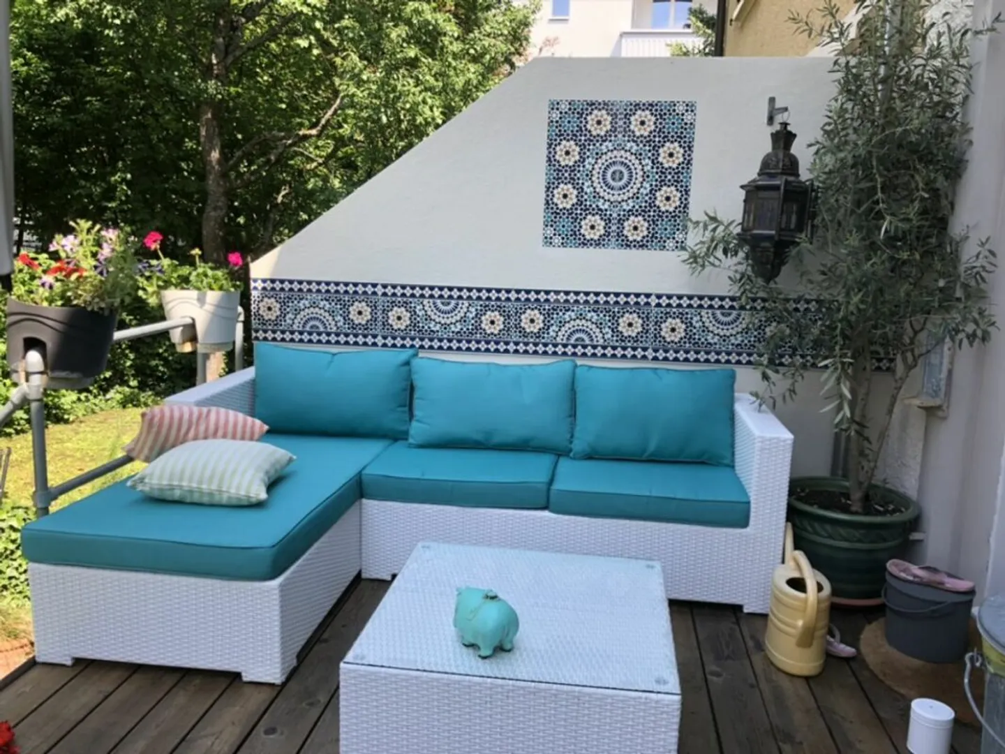 Attractive semi-detached house with garden and garage in a preferred location in Allschwil - Photo 4 of 13