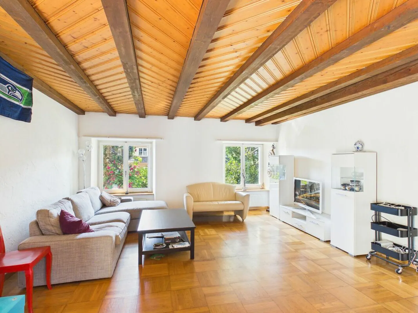 Maison individuelle avec charme et potentiel de développement - Photo 3 sur 13