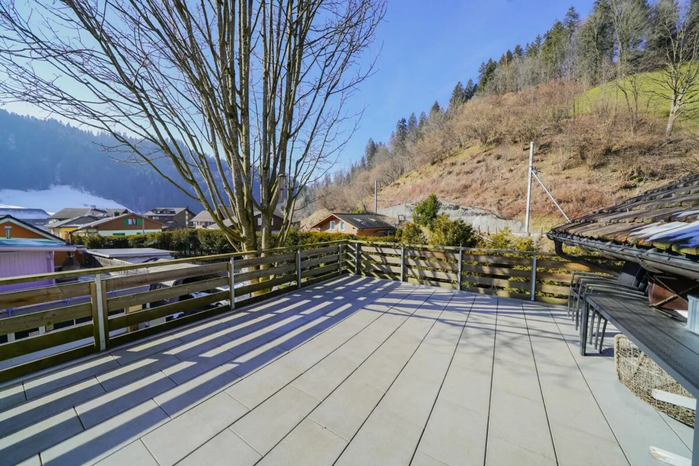 Investment property with attractive returns - Photo 3 of 10