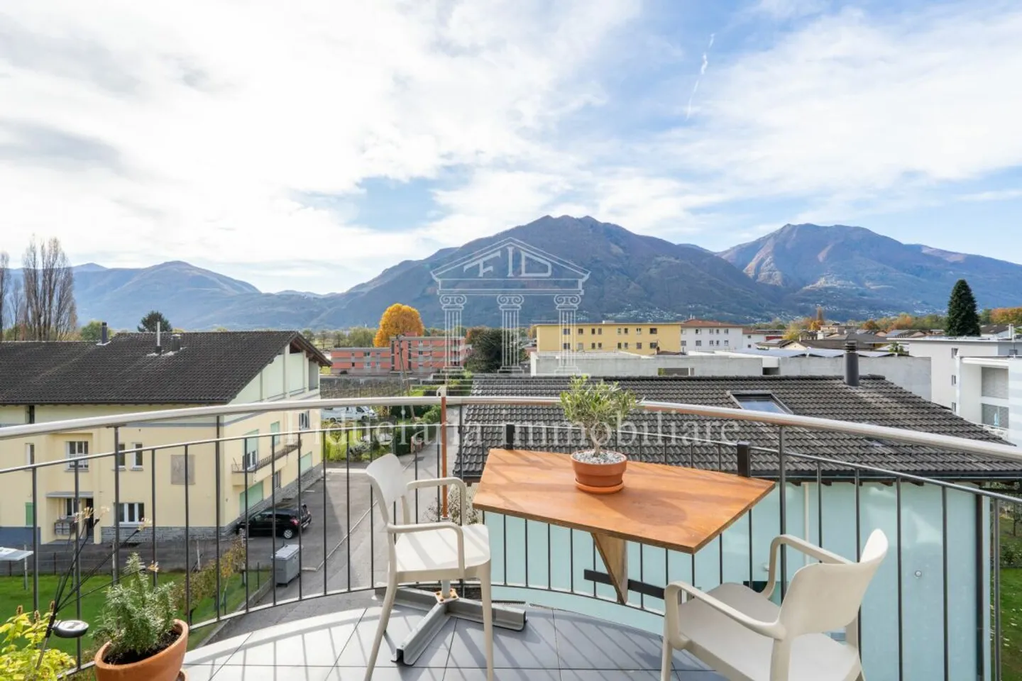 Ampio attico a Gordola - Foto 5 di 13