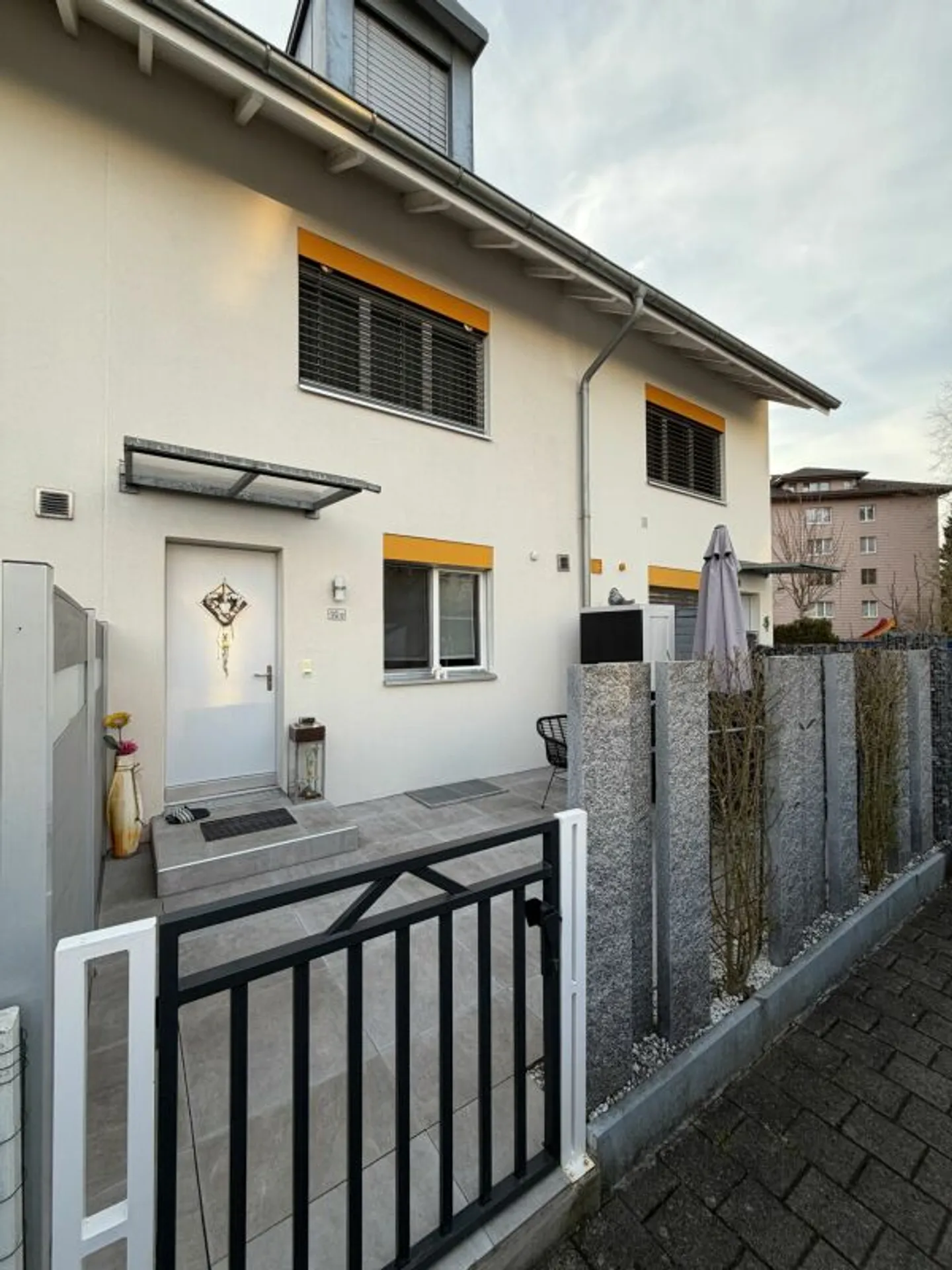 Maison de ville centrale - Photo 1 sur 13