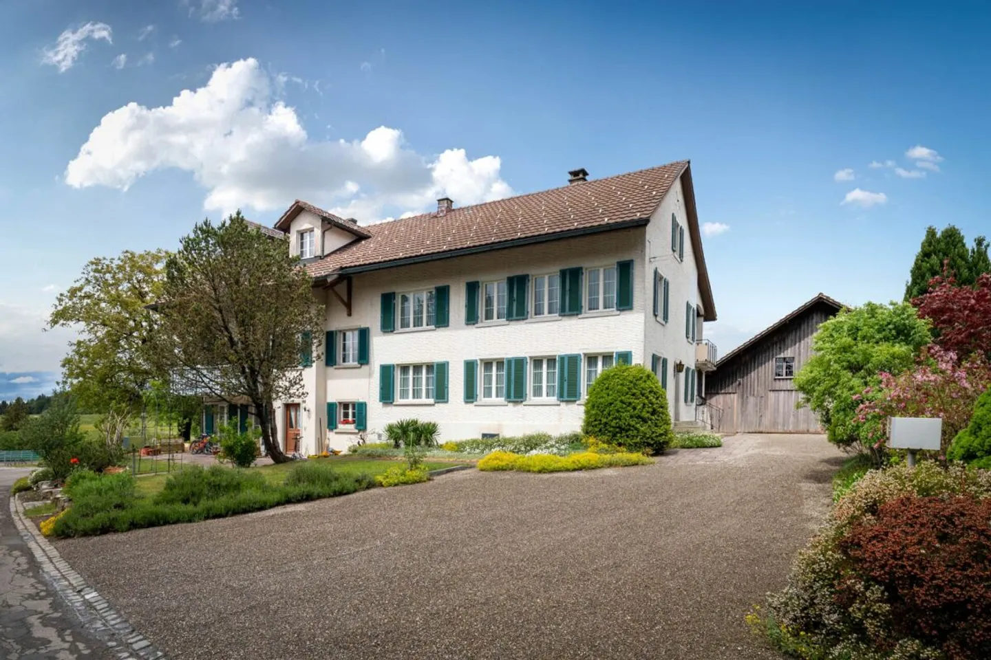 Charmantes Haus mit Grundstück - Foto 2 von 12