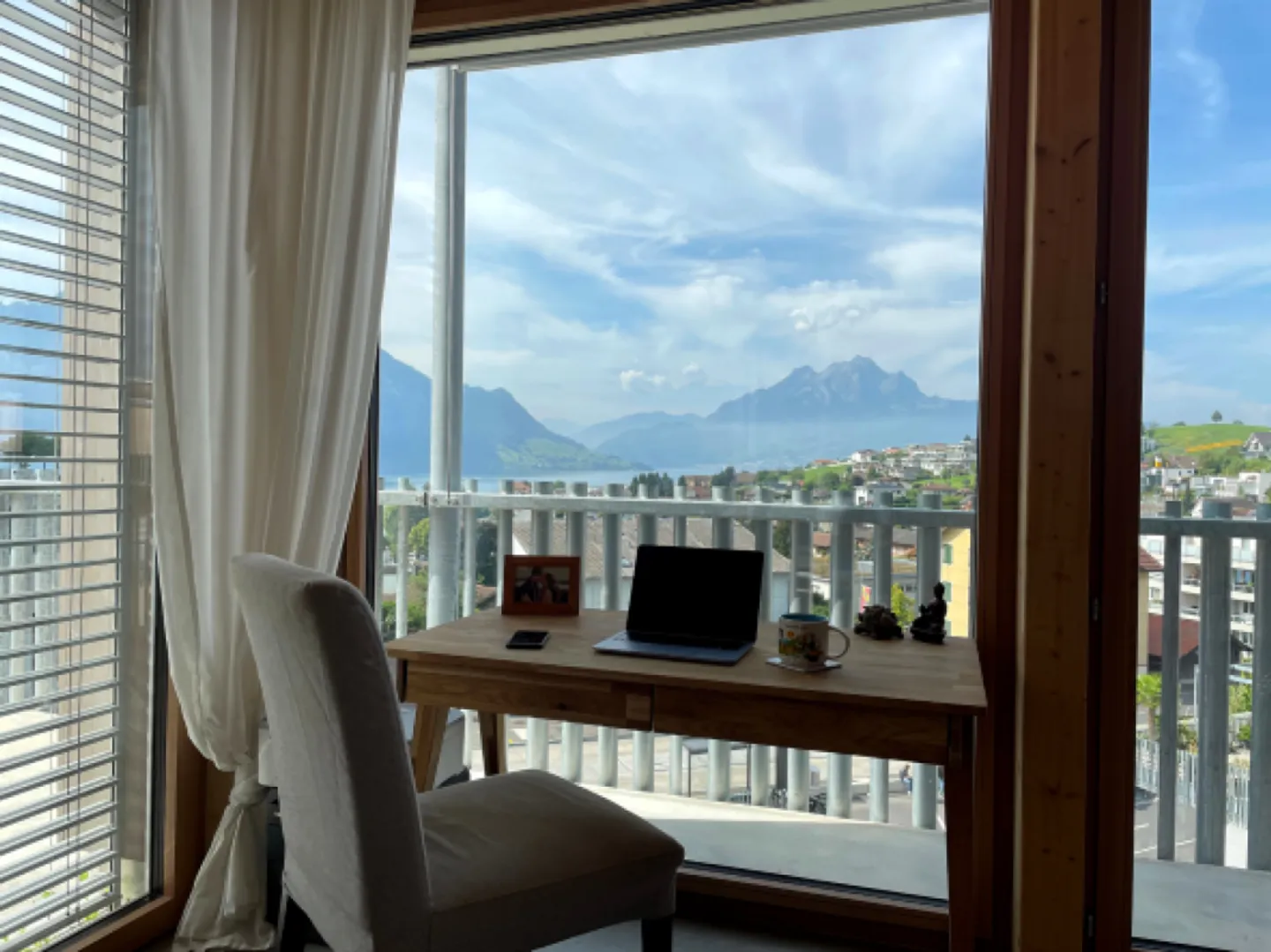 Moderne Attikawohnung mit Seeblick - Foto 2 von 9