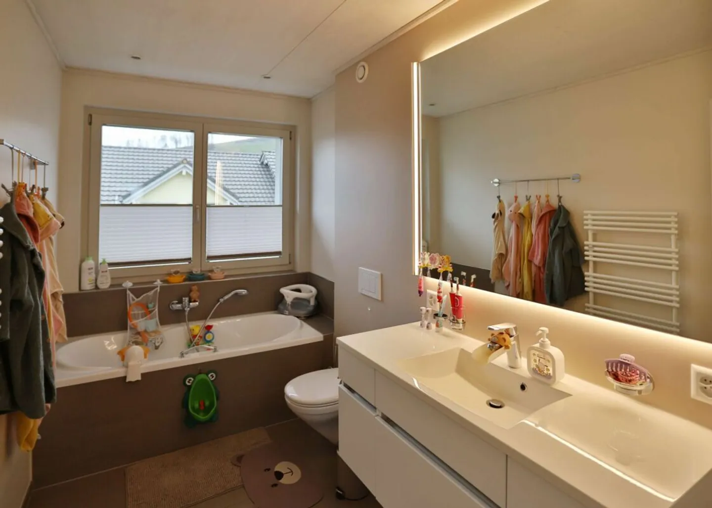 Modern, bright and quiet - Photo 8 of 8