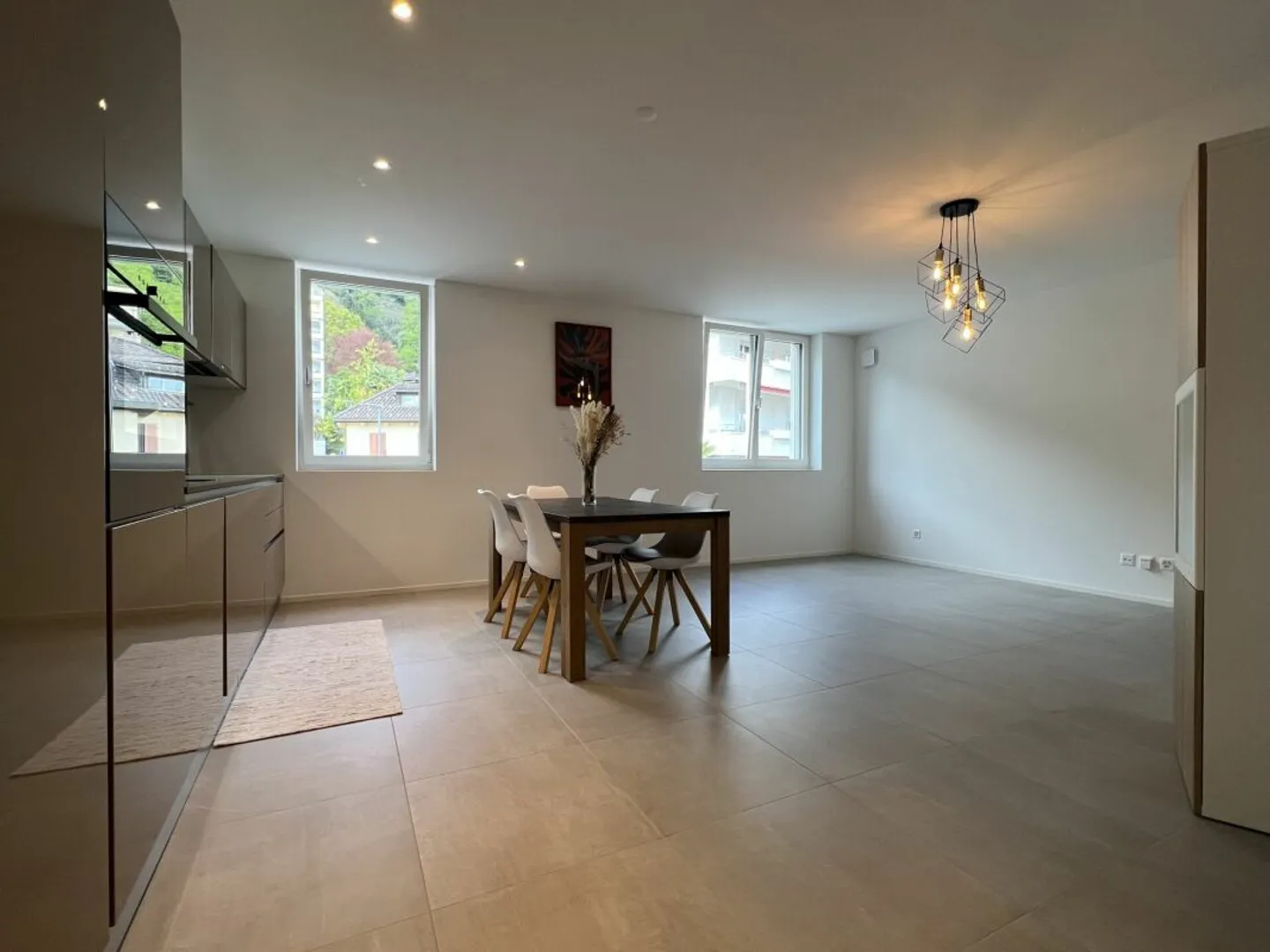 Perfect City Apartment in Muralto in a Quiet and Very Central Location - Photo 5 of 13