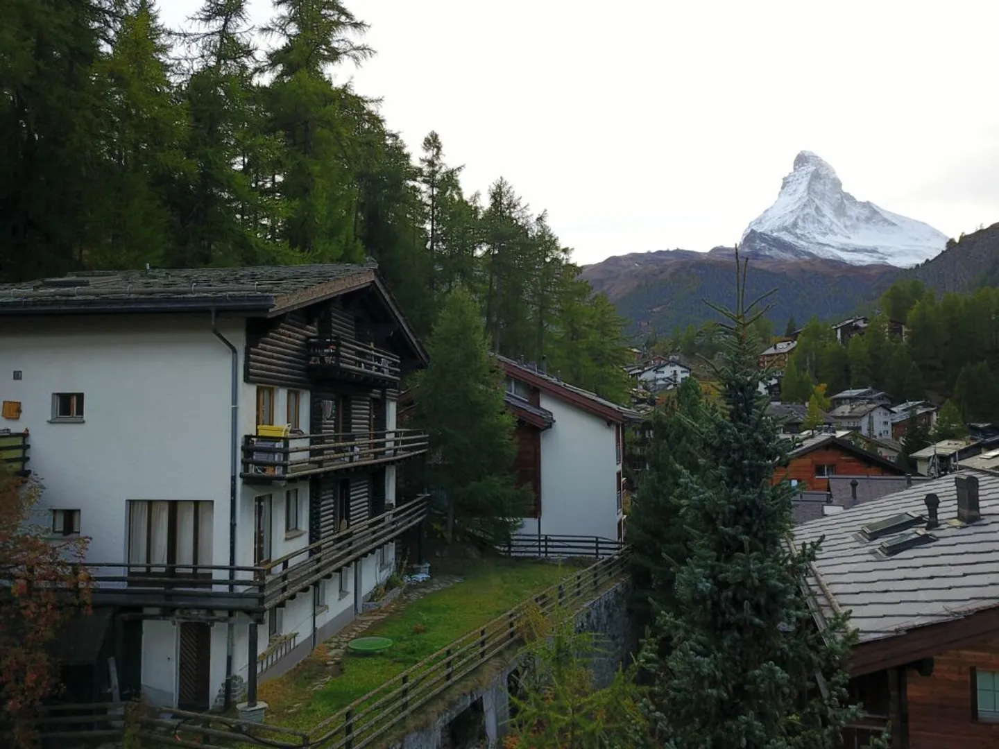 Opportunité de rêve : Duplex de 6,5 pièces sur 200 m² avec vue sur le Cervin ! - Photo 4 sur 13