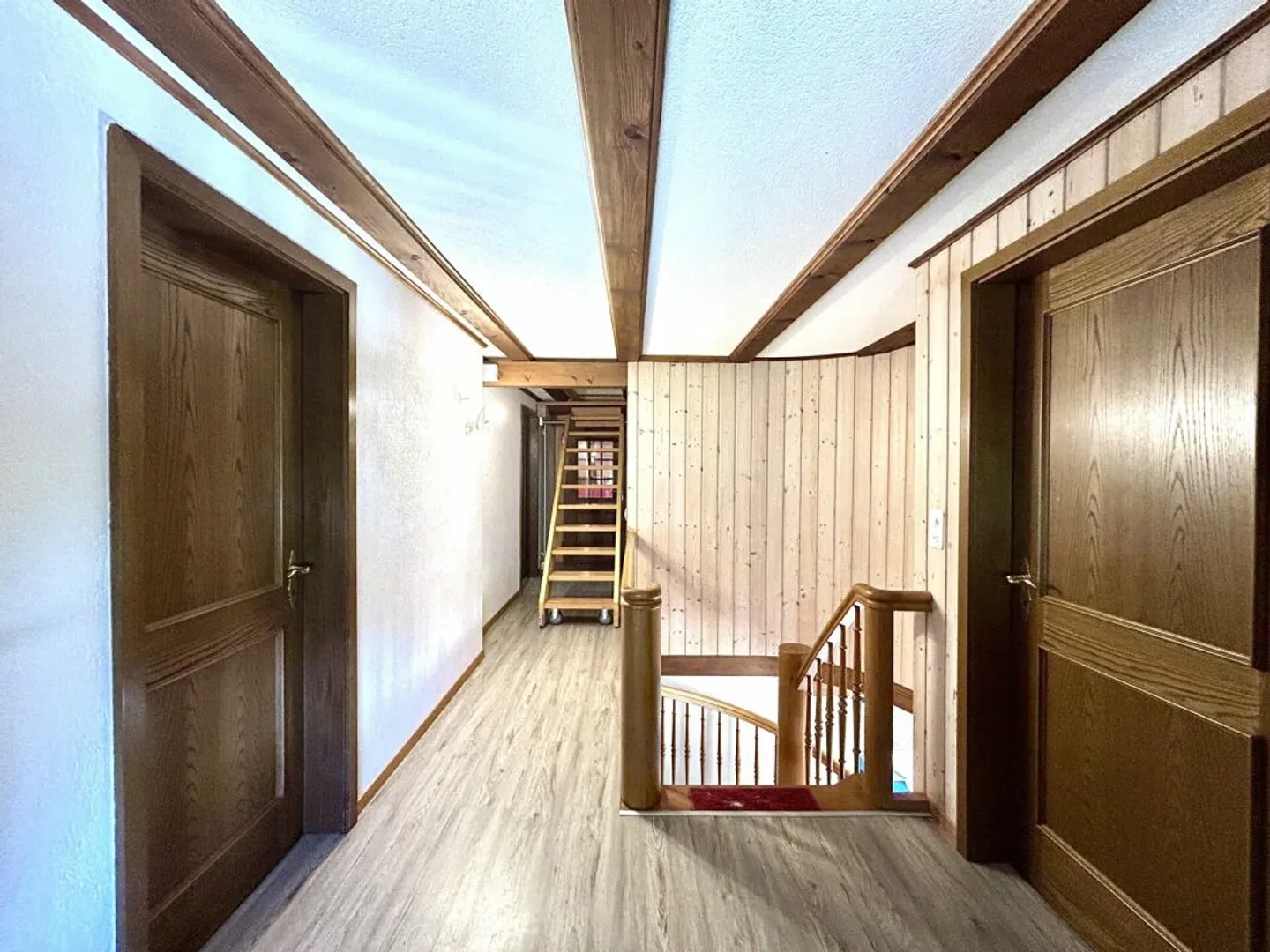 Modernized single-family house with high-quality new extension and 3 parking spaces! - Photo 11 of 13