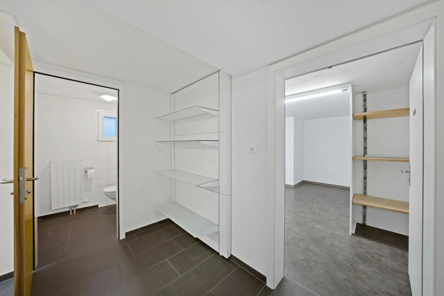 Büro- / Praxisräumlichkeiten - Foto 6 von 10