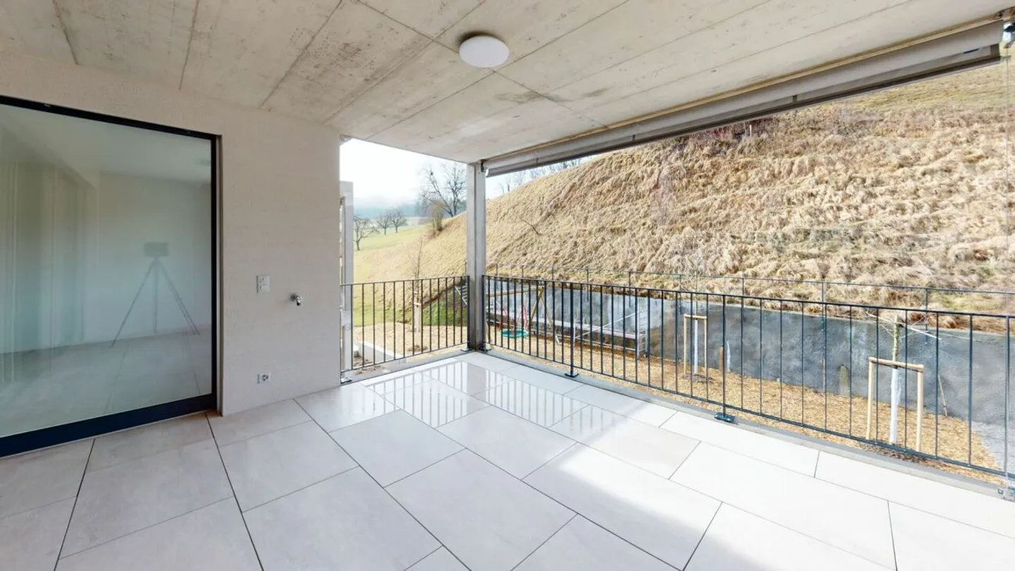 Appartamento moderno di 3,5 stanze con ampio balcone a Zeihen - Foto 11 di 13