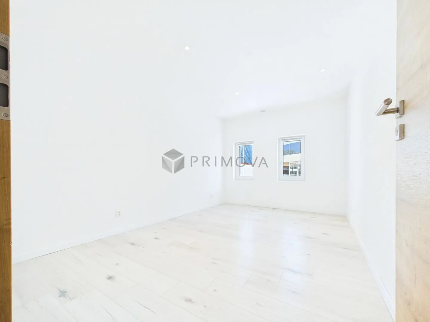 Living redefined - stylish, energy-efficient and with single-family house character - Photo 7 of 13