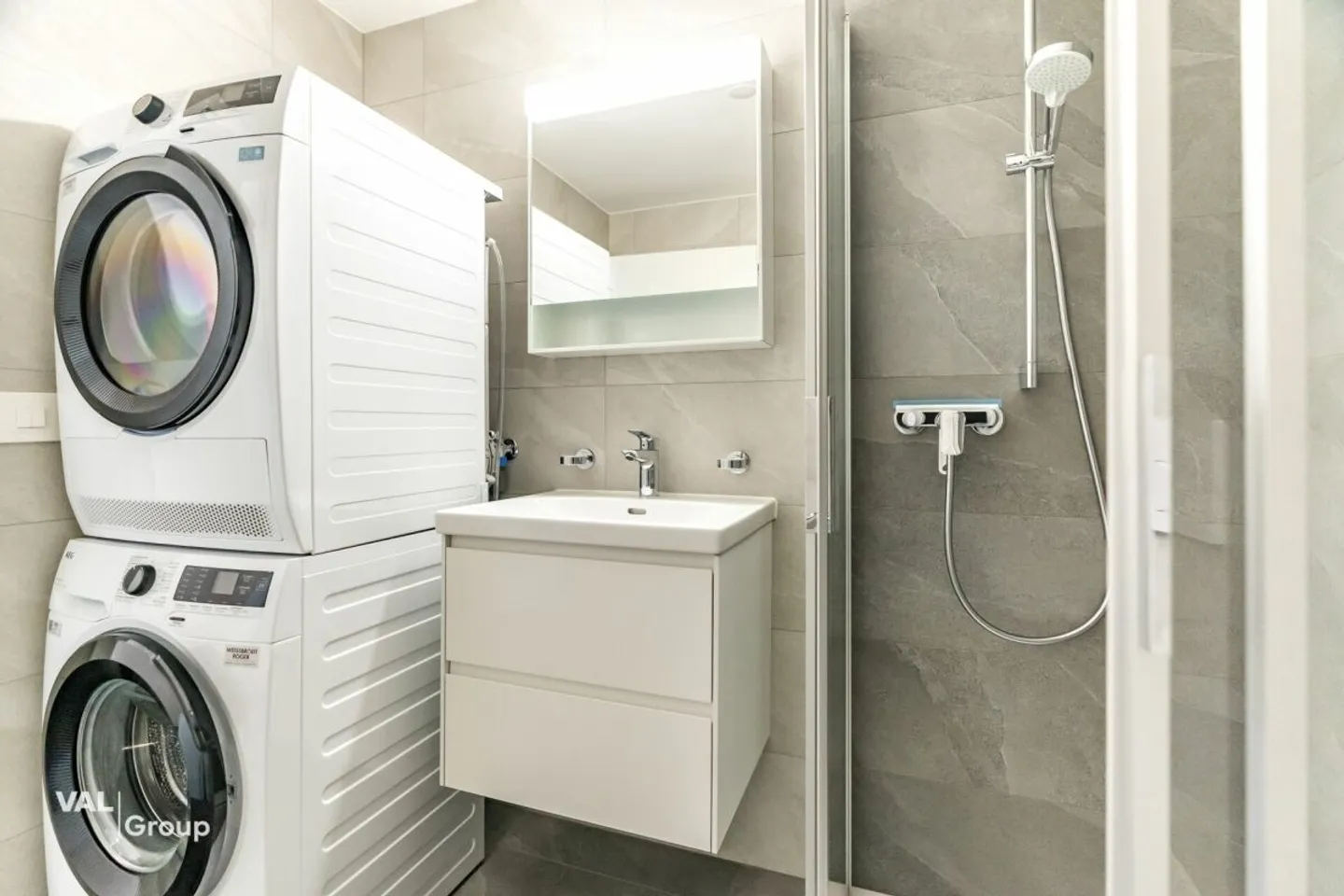 Attractive 3.5-room new apartment on the 2nd floor - bright & modern - Photo 8 of 13