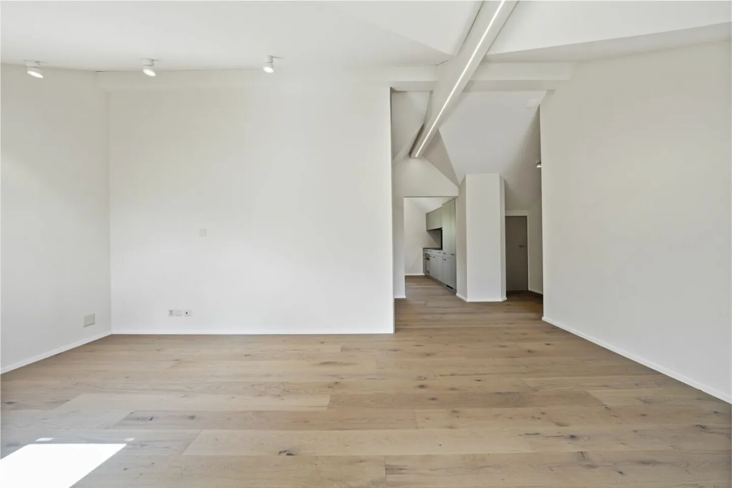 Charming fully renovated penthouse apartment with balcony and panoramic view in idyllic Urnäsch - Photo 13 of 13
