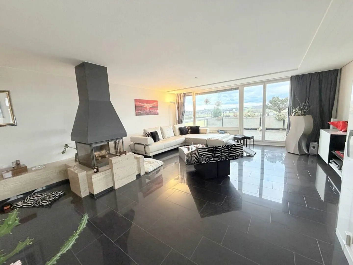 Living with Space, Light, and Quality of Life - Photo 3 of 13