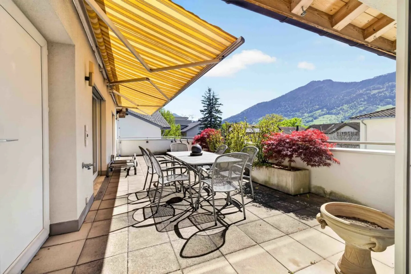 Penthouse unique de 4,5 pièces avec magnifique véranda à vendre - Photo 7 sur 13