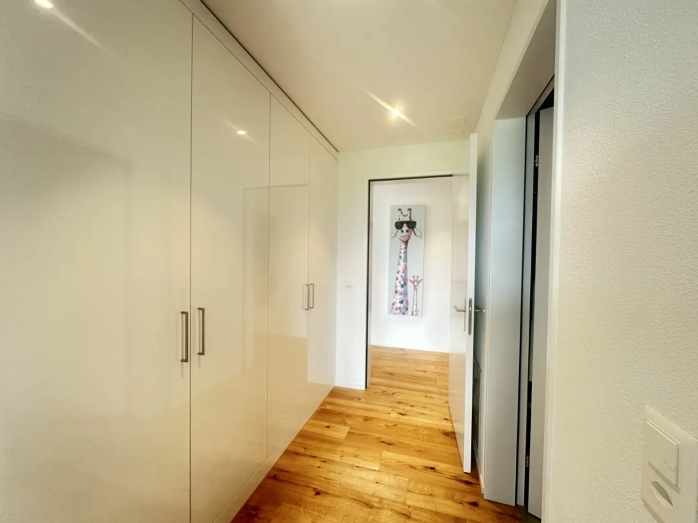 Modernes Apartment mit Bergblick - Foto 9 von 13
