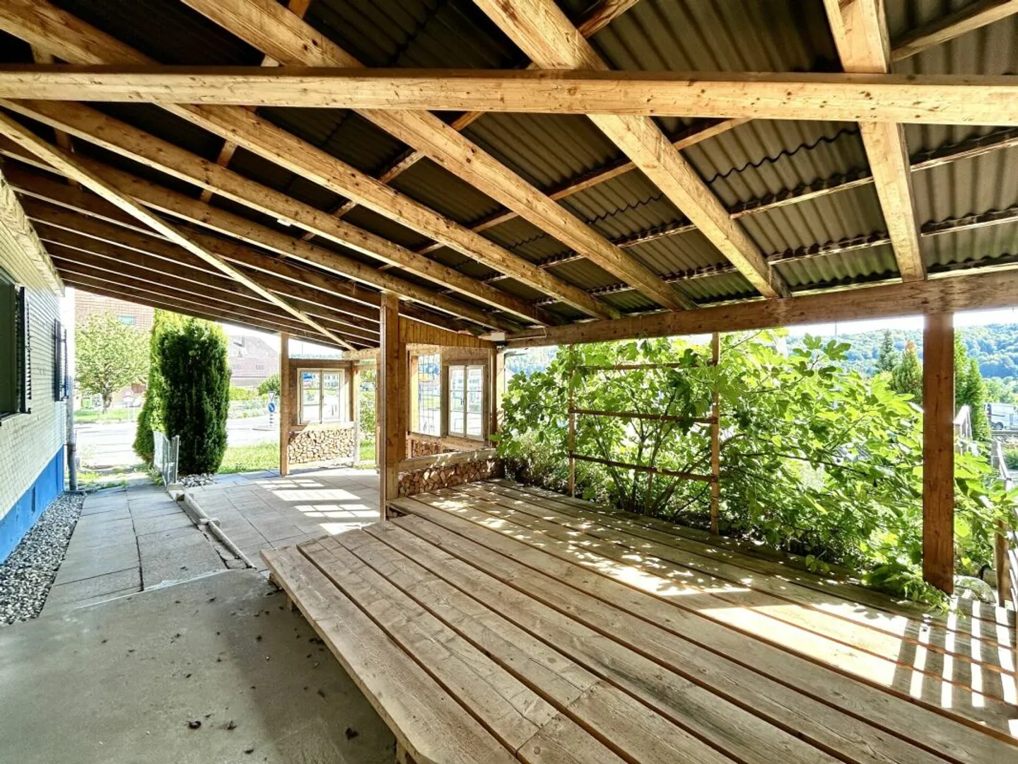 Maison jumelée à Bettenhausen avec potentiel d'aménagement et système photovoltaïque ! - Photo 2 sur 12