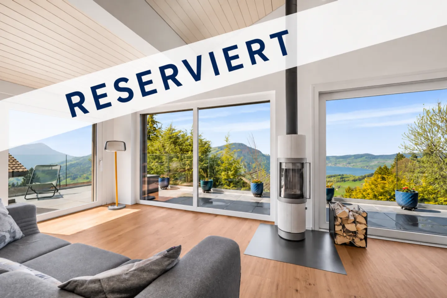 Maison individuelle neuve avec panorama sur les Préalpes, à 30 min de Zug - Photo 1 sur 13