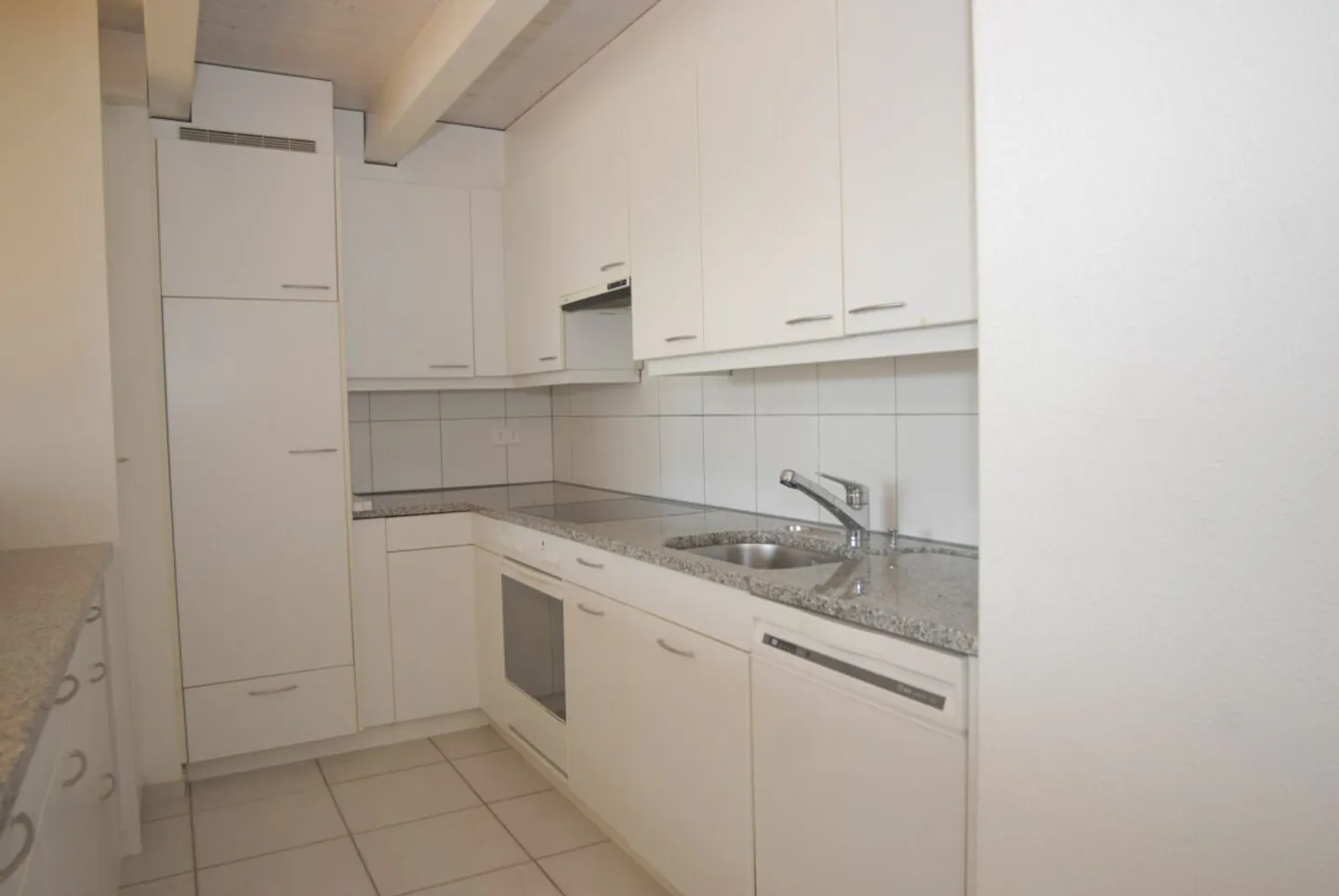 Moderne 2.5-Zimmer-Wohnung - Foto 4 von 13