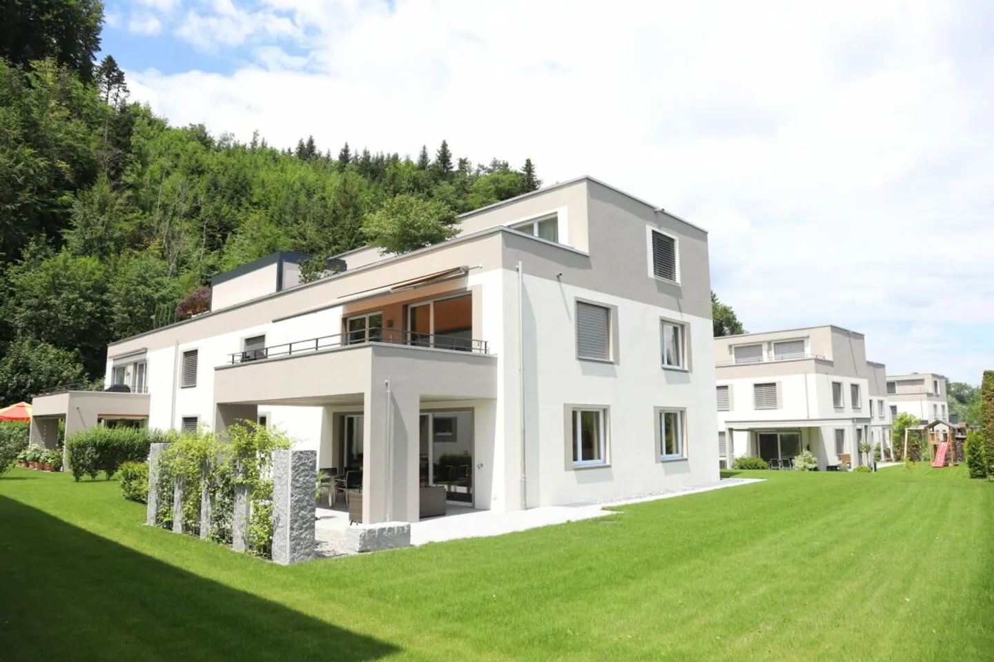 5.5-Room Garden Apartment - Modern, Comfortable, and Cozy - Photo 1 of 10