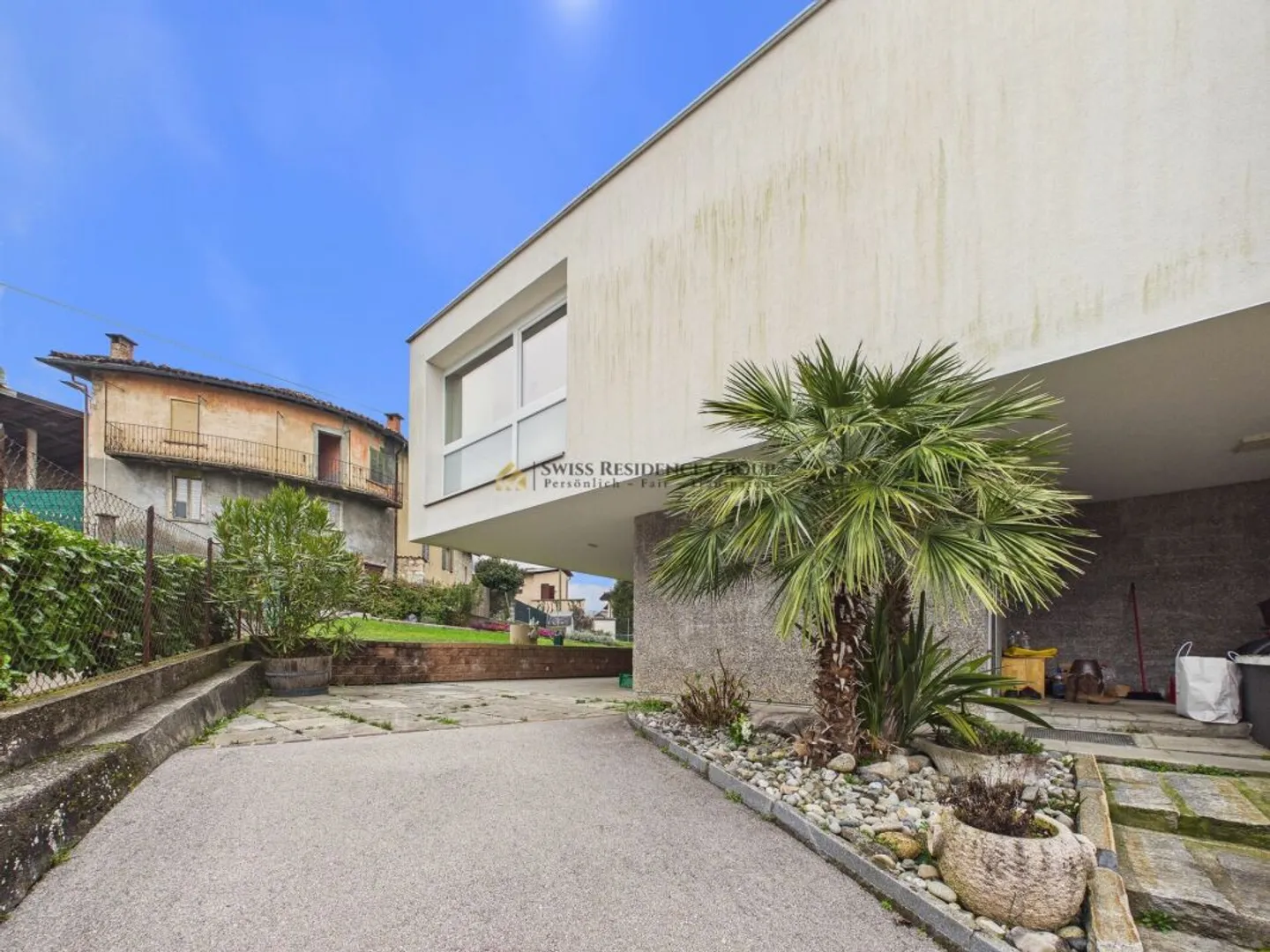 House with large spaces and rentable warehouse - excellent opportunity in Arzo - Photo 9 of 11