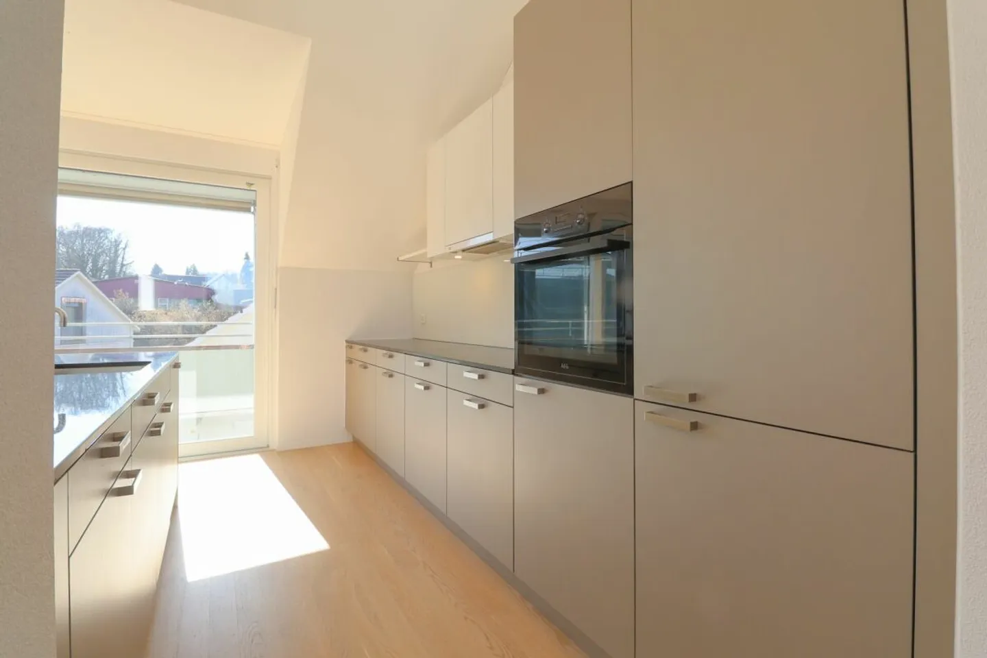 Moderno appartamento attico di 4½ locali con ascensore direttamente nell'appartamento - senza barriere a Künten AG - Foto 4 di 11