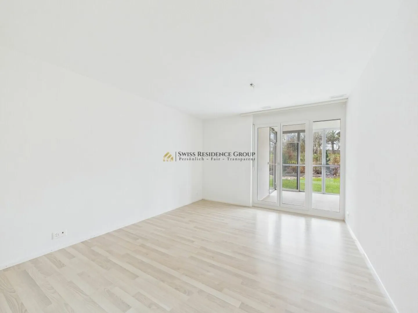 Lumière, Jardin, Espace Ouvert : Appartement spacieux de 4,5 pièces avec véranda chauffée - Photo 10 sur 13