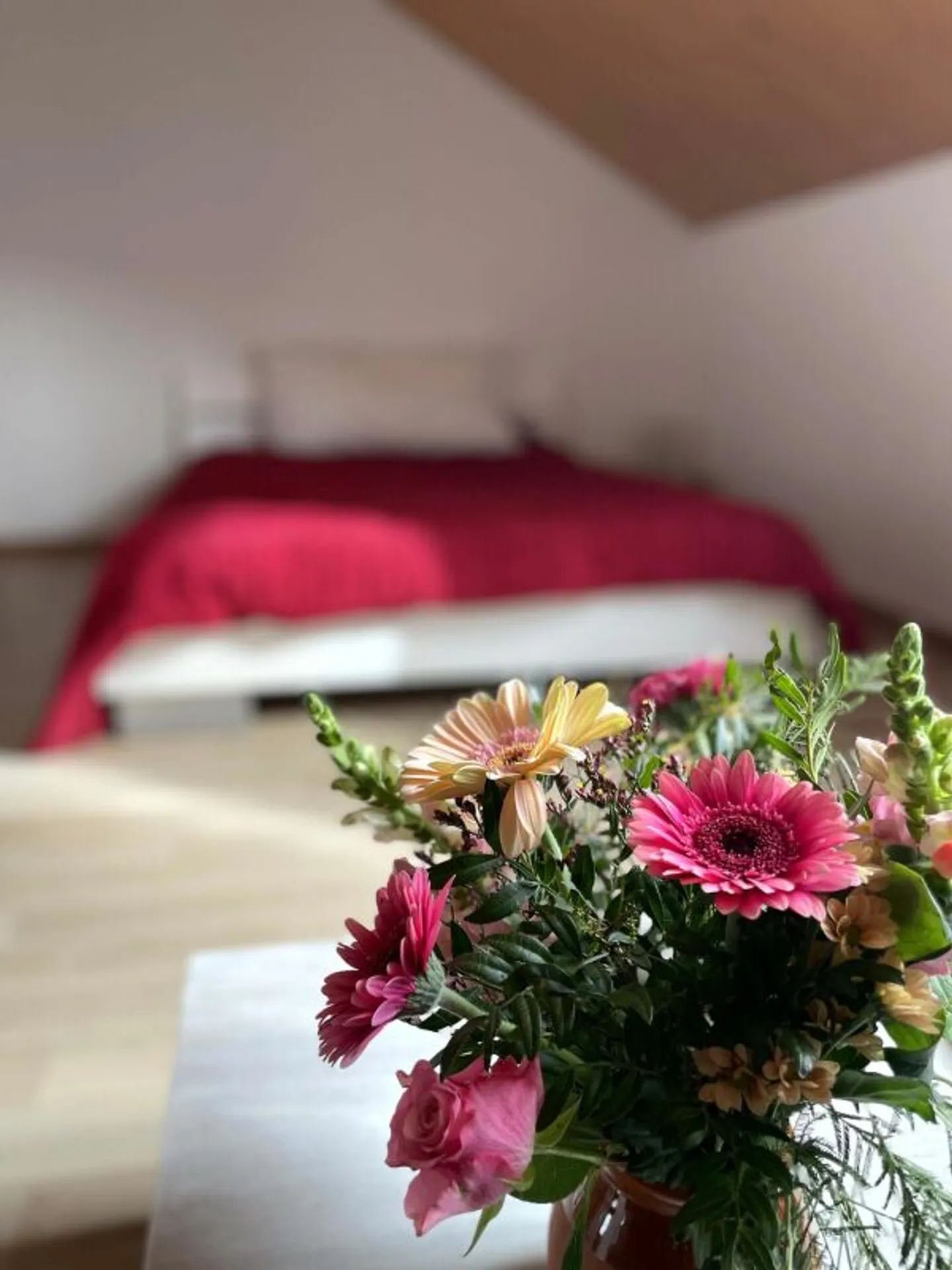 Dachgeschoss-Duplexwohnung mit 5,5 Zimmern in einer grünen Umgebung - Foto 12 von 13