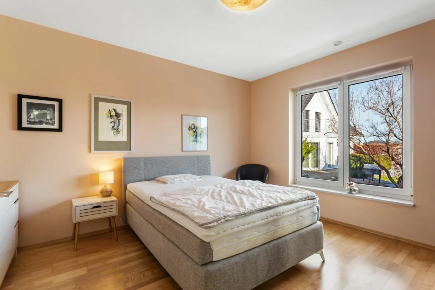 Bungalow elegante in un quartiere tranquillo - Foto 8 di 10