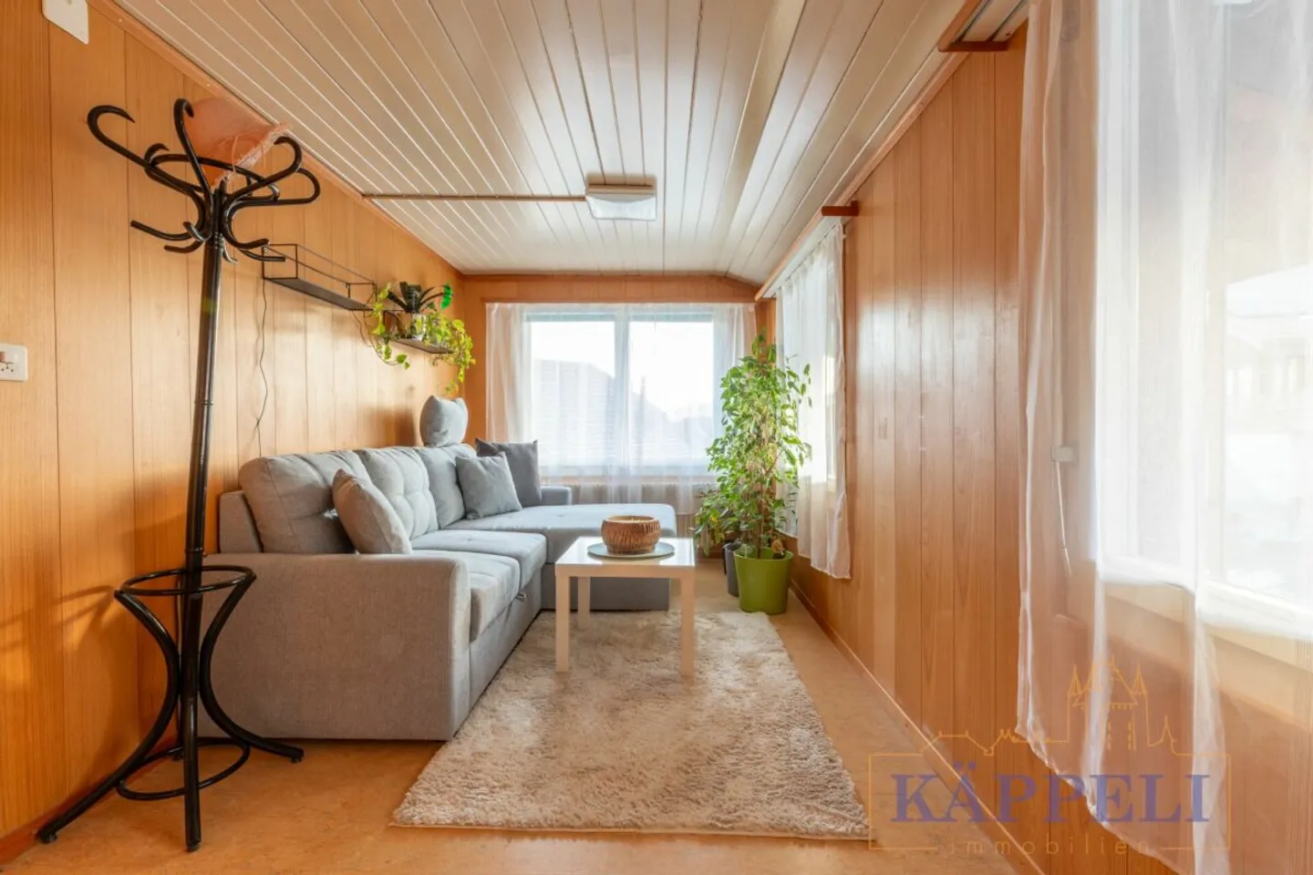 Charming and well-maintained two-family house in a central location in rural Uebeschi - Photo 5 of 13