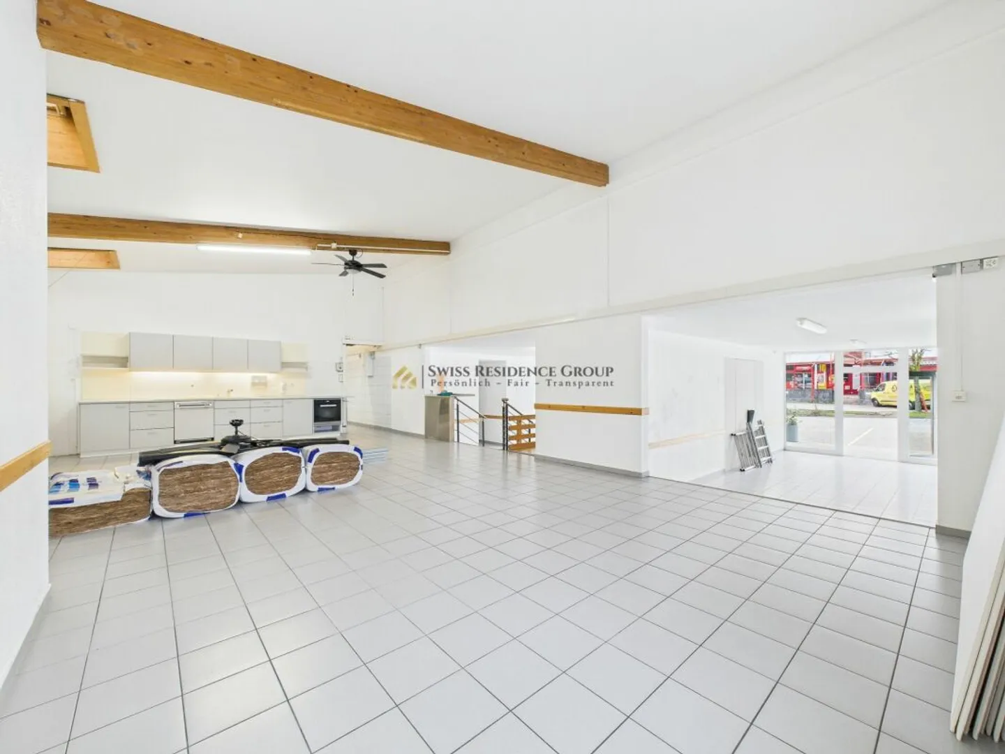 Espace commercial divers dans un emplacement optimal - Photo 9 sur 13